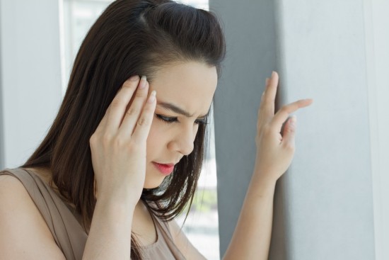 What are the causes of an optical migraine?