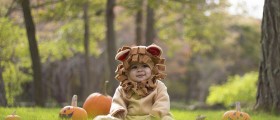 Halloween costume tips for (pregnant) moms and babies