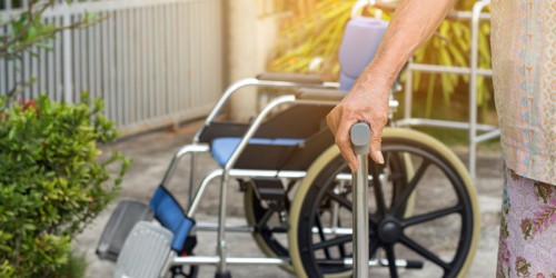 4 Groups of Warning Signs and Symptoms Of Dementia To Look Out For