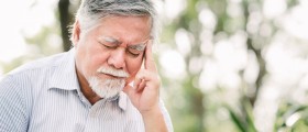 8 Early Warning Signs Of Alzheimer's Disease