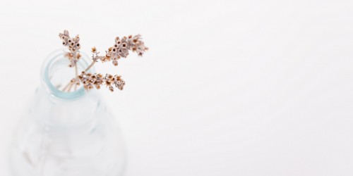 How to Use Aromatherapy for Nausea