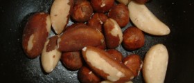 Is it safe to eat nuts during pregnancy?