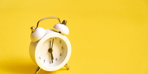 Можно ли ставить коронки на зубные имплантаты в тот же день?