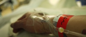 Anti-Angiogenic Therapy: Pros And Cons For Cancer Treatment