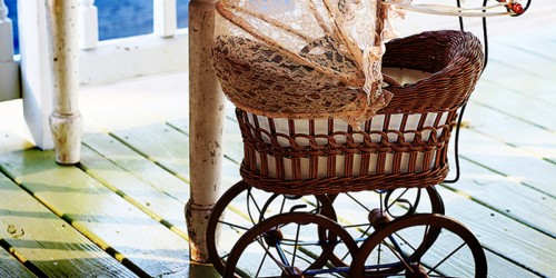 How Should You Carry Your Baby?