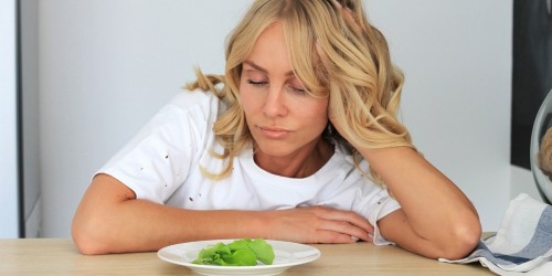 26 Potential Causes And Risk Factors Of Eating Disorders