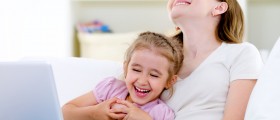 Просто шучу! Почему и как проводить смехотерапию со своими детьми
