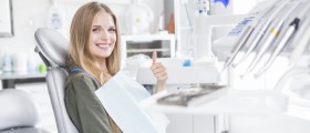 В чем разница между прямым и непрямым синус-лифтингом для зубных имплантатов?