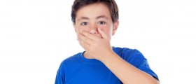 5 Drinks And Foods That Stain Your Child’s Teeth