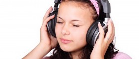 Simulated Blindness May Improve Hearing, Doctors Say