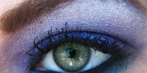 A Girl's Guide To Your Essential Holiday Makeup Kit