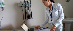 Can You Keep Your Doctor After You Go On Medicare?