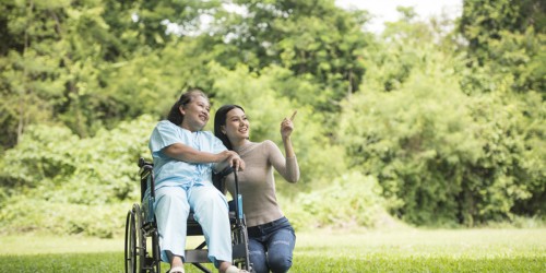 How To Take Care Of A Parent With Dementia: 5 Tips That Will Help