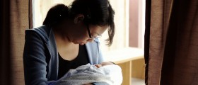 Working At Home With A Newborn: Is It Possible?