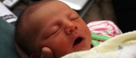 Organize Feeding and Sleeping Time for Newborn Babies