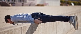 6 Moves That Are More Effective Than Sit-ups