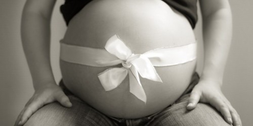 Obesity and Relation to Mother's Weight during Pregnancy