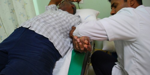 Powerful Home Remedies To Keep Joint Pains At Bay