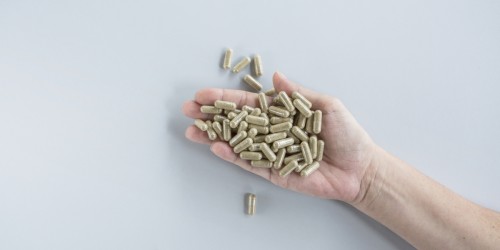 The Role Of Red Yeast Rice In Treating High Cholesterol: Benefits, Side Effects, And Risks