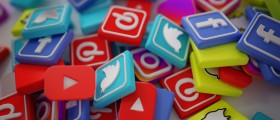 Social Networking Addiction: 5 Warning Signs You Are Addicted To Social Media