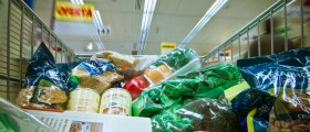 Which Is Cheaper, Junk Food or Healthy Food?