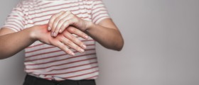 Surgery For Aching Hands In Arthritis Patients: Fusion vs Replacement