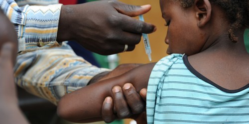 Best Mobile Apps to Help Physicians and Patients Track and Schedule Vaccines and Immunization