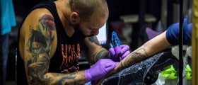 Signs To Run, Not Walk, Out Of A Tattoo Studio (And How To Choose The Right Artist For You)