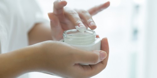 Winter Hacks For Your Skin: How To Prevent And Manage Dry Skin And Skin Rashes During The Colder Months