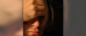 Eight causes of adult acne
