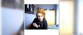 Emo makeup - completing the emo look