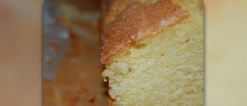 Healthy lemon drizzle cake