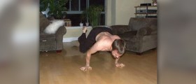 How to perform handstand pushups