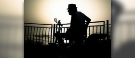 Older fathers have super sperm that makes kids live longer