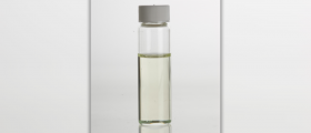 Peppermint oil for hair