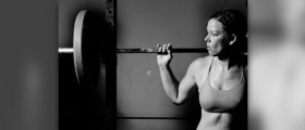Powerlifting workouts for women
