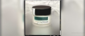 Retinol for acne