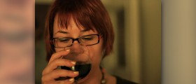 Should you drink alcohol during the "two week wait"?