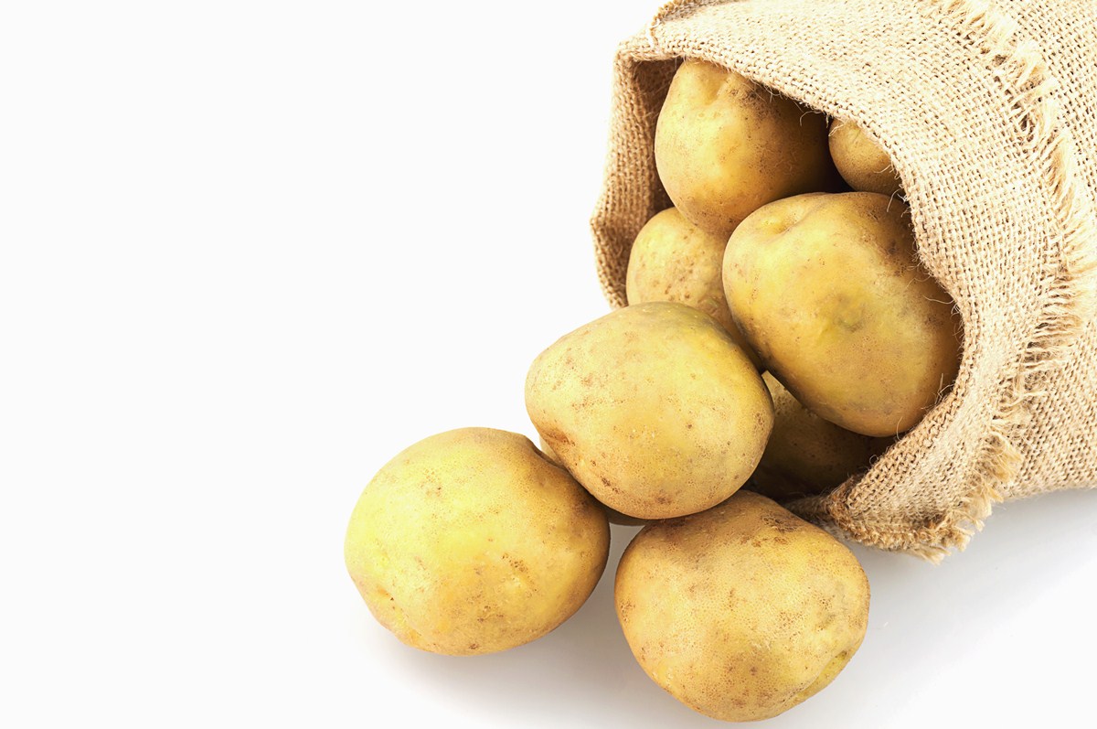 WATCH: Here's how to make zero-waste potato peel chips at home