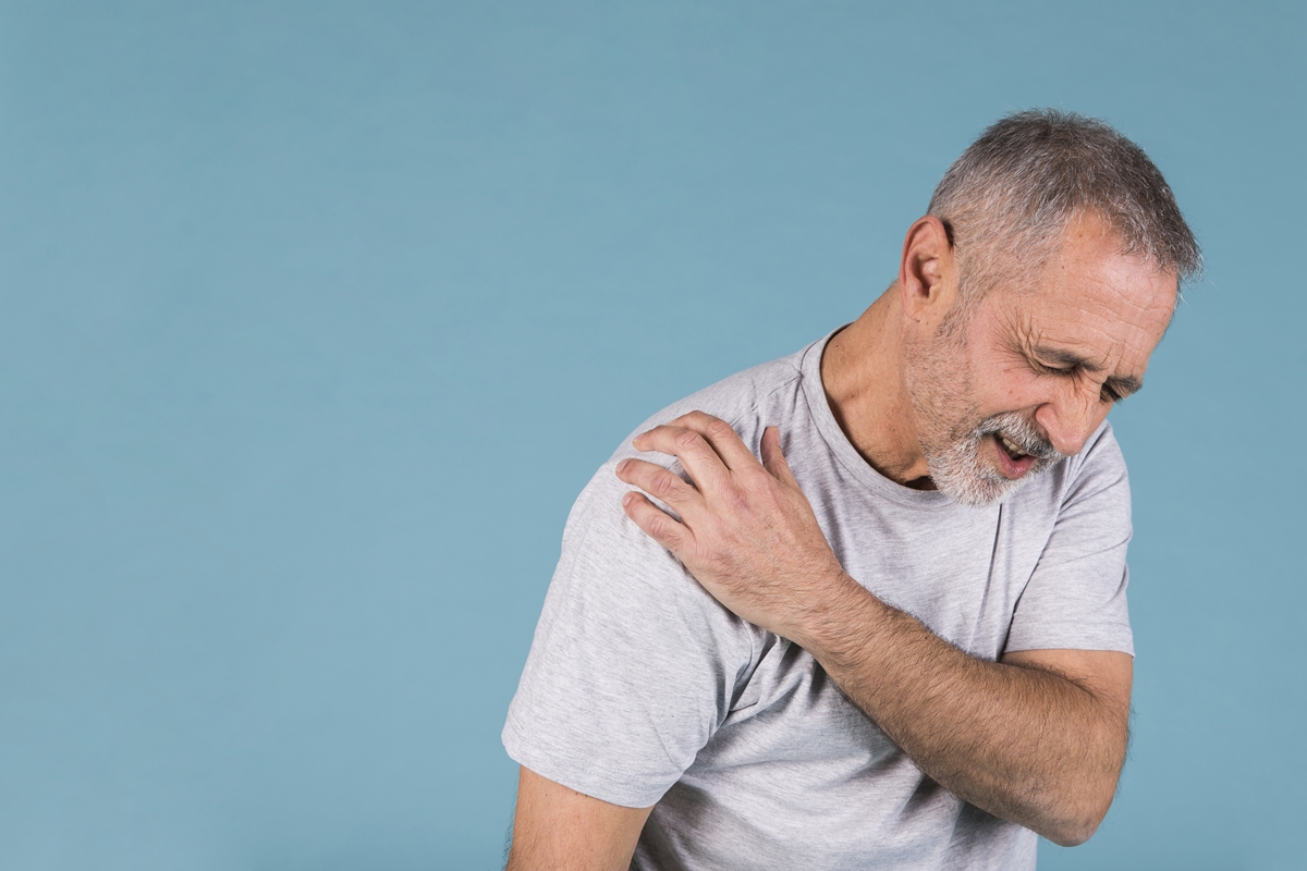 Causes Of Shoulder Blade Pain | Respiratory tract disorders and