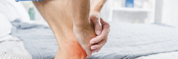Male Masturbation and Knee Problems