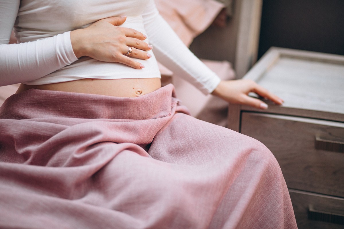 Sharp Stomach Pain First Trimester