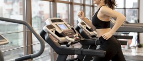 Treadmill Vs Running Outdooors: What Is Better?