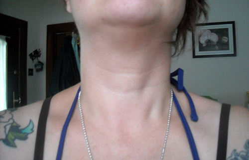9 Not So Hidden Symptoms You Might Suffer From A Thyroid Disorder