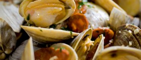 10 Surprising Foods All Men Should Eat