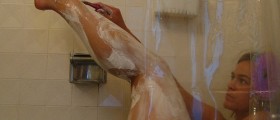 10 Tips & Tricks for Shaving Legs