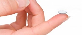 How to Properly Take Care of Contact Lenses