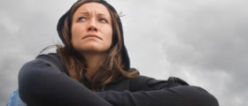 Treat Depression Naturally:  Natural and Herbal Remedies for Depression