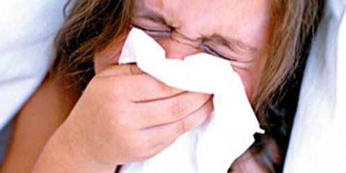 Difference and connection between FLU and COLD?