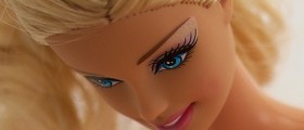 Women Think Skinny Equals Happiness